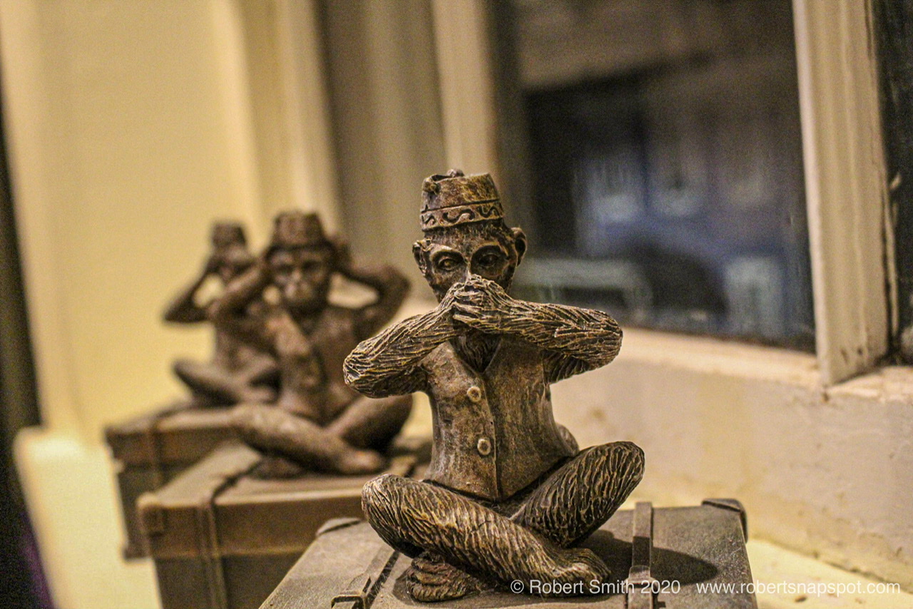 Five Minutes with Three Wise Monkeys