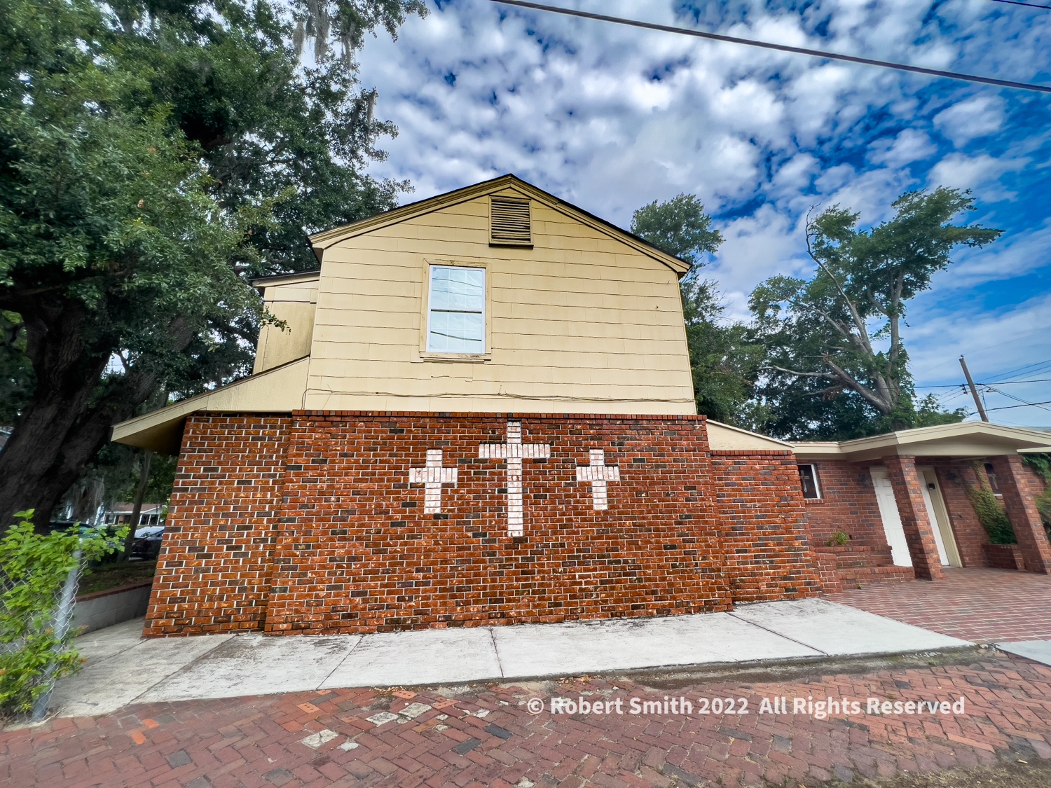 Savannah Corner Church, Three Crosses